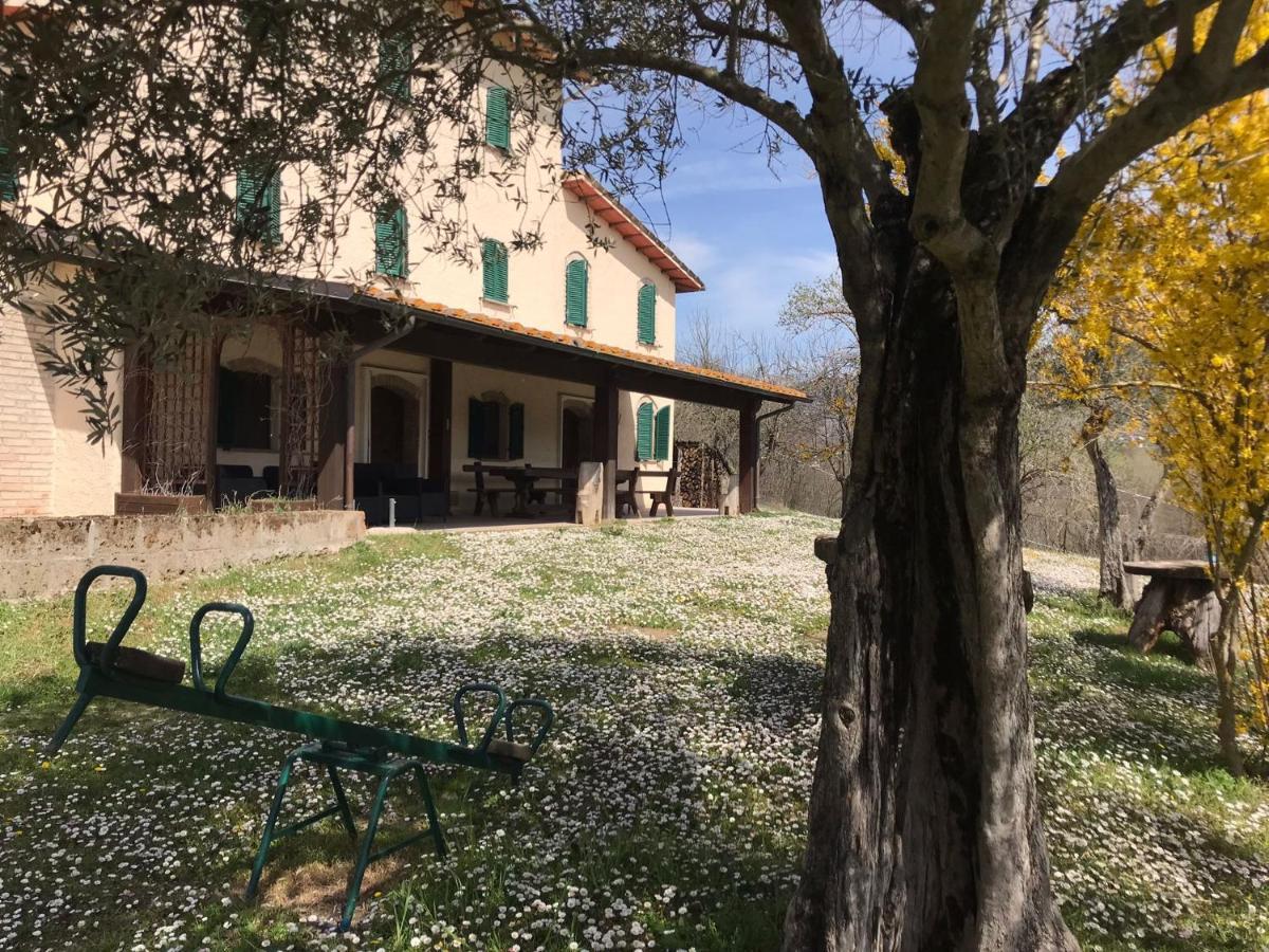 Bed and Breakfast Pian D'Isola Costacciaro Екстер'єр фото